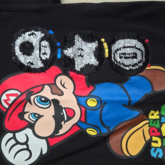 Super Mario Reversible Sequin Tshirt - Picture 3 of 5